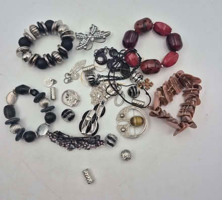 Photo of free Costume Jewellery For Refashioning/Craft Etc (CT7) #1