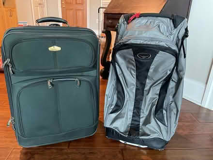 Photo of free luggage and backpacks (Downtown Frederick) #2