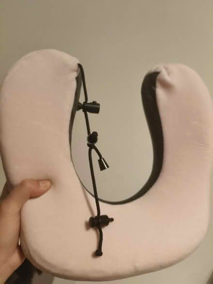 Photo of free Flight pillow (St Johns Wood NW89S) #2