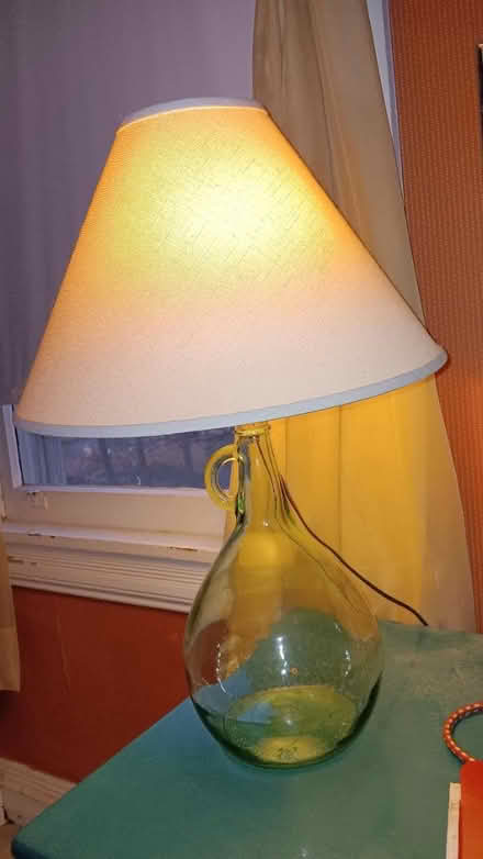 Photo of free Wine bottle lamp (19095) #1