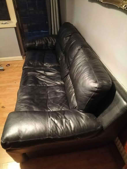 Photo of free Sofa (Upper Holloway N19) #1