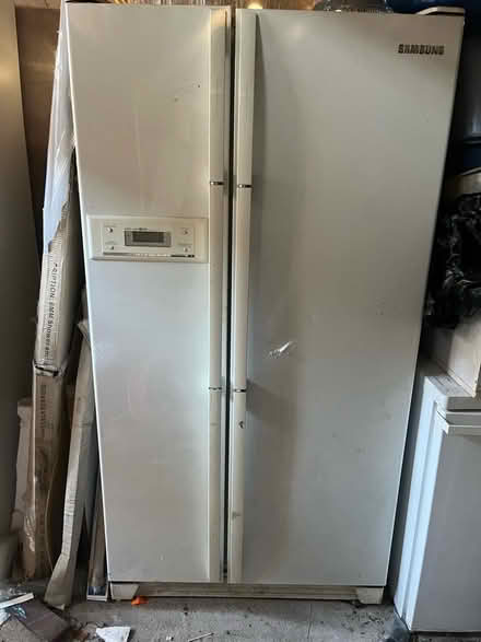 Photo of free Working American style fridge freezer (Wake Green B11) #1