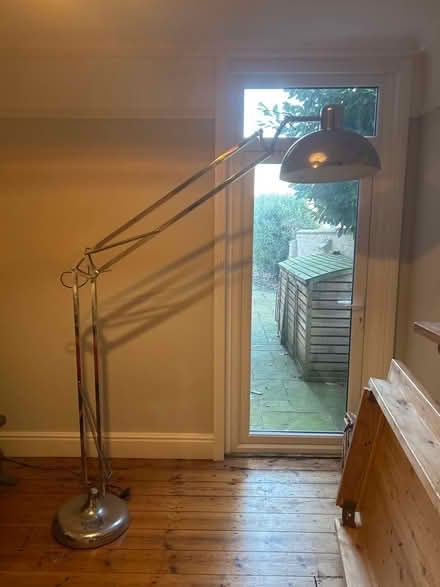 Photo of free A very large lamp. (Bedford MK41) #2