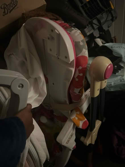 Photo of free Breastfeeding pillow (Wakefield) #4