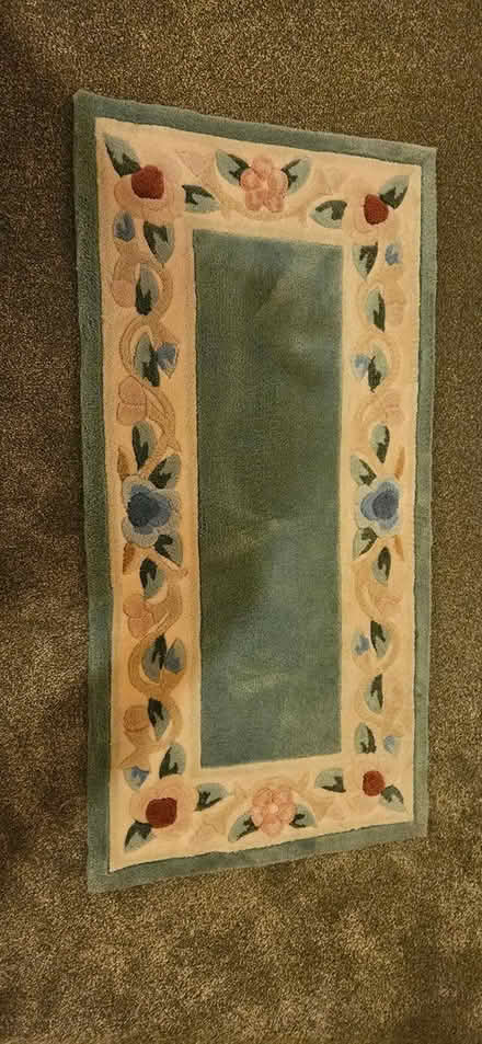 Photo of free Cream/Green Rug (Southport PR9) #2