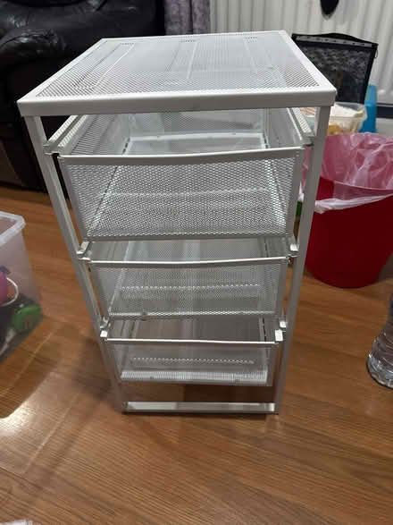 Photo of free 3 draws from IKEA (N4 1HG) #1