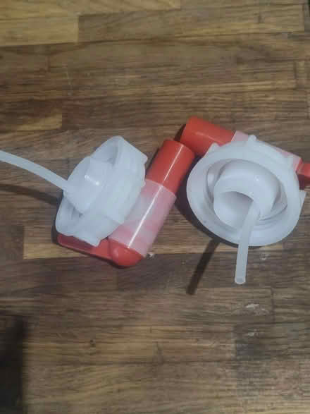 Photo of free XL spigots? Taps for bottles (BN2 Hartington road) #2