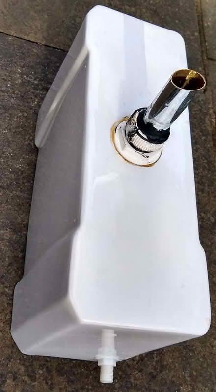 Photo of free High level toilet cistern with accessories (Leyburn DL8) #2