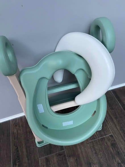 Photo of free Toilet seat with steps (CO13) #3