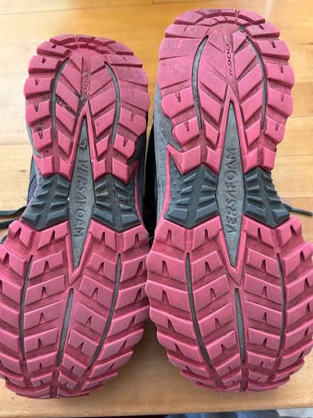 Photo of free SAUCONY trail excursion TR-14 7.5W (San Carlos-El Camino near Hull) #3