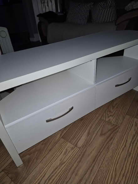 Photo of free Tv unit (Kt4 8ay) #3