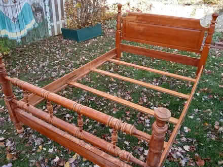 Photo of free Shabby Chic Bedframe (Lake Newport/286) #2