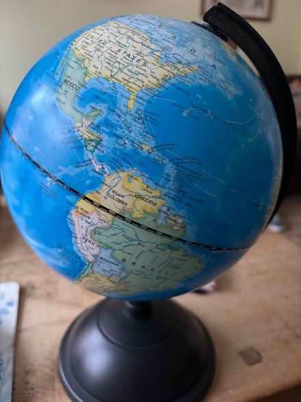 Photo of free Globe (St Julians AL1) #1