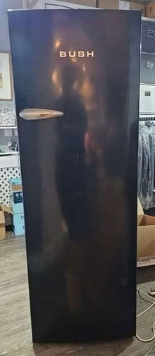 Photo of free Bush fridge/freezer in black finish (GU12) #1