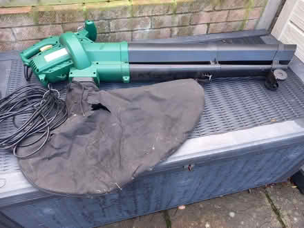 Photo of free leaf blower/sucker (Kenn Road BS21) #4