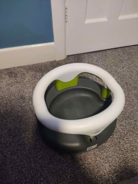 Photo of free Baby bath seat (Kinson Village Green Stocks BH10) #2