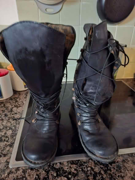 Photo of free Wellington boots never worn size 5 ideal for festival (Morland CA10) #2