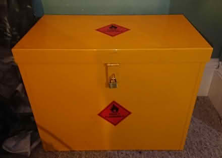 Photo of free Lockable steel safe storage box (Bruntsfield EH10) #3