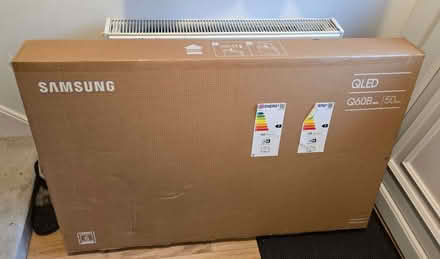 Photo of free Box for 50" Samsung TV (Raynes Park SW20) #1