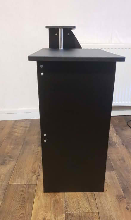 Photo of free Black Desk – 80x85x40 cm – Practical, Compact & Includes Mat (Linlithgow EH49) #4