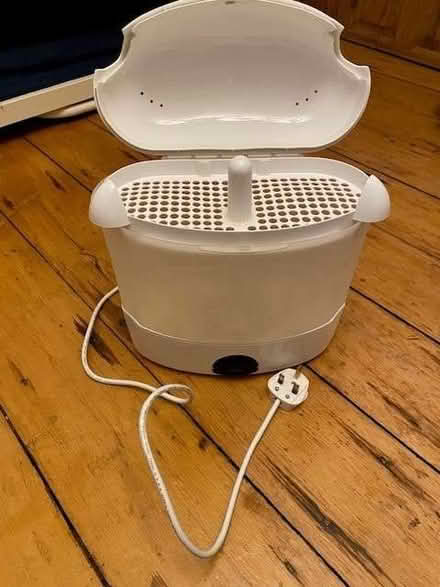 Photo of free Tommee Tippee baby bottle steriliser (Taunton Eastgate District Ward TA1) #2