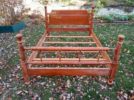 Photo of free Shabby Chic Bedframe (Lake Newport/286) #4