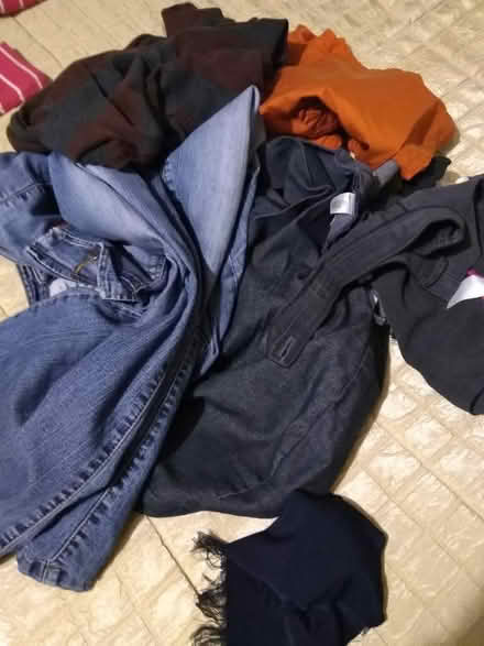 Photo of free Sewing project/bits of fabric (Millhouses S7) #1