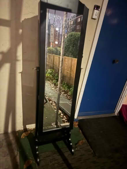 Photo of free move (Putney SW15 3) #3