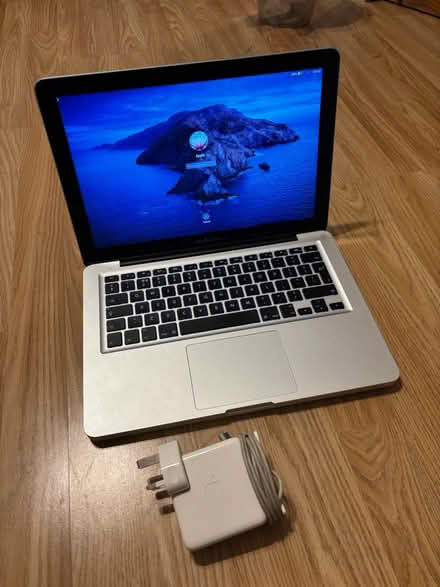 Photo of free MacBook Pro (BN1) #1