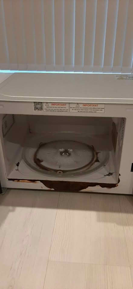 Photo of free Microwave (Rugby CV21) #4