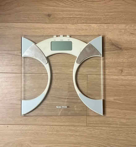 Photo of free Digital weight scale for people (Fleetville AL4) #1