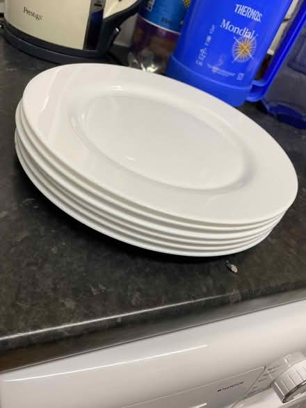 Photo of free 6 Dinner Plates (Bow E3) #1