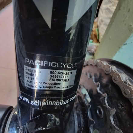 Photo of free Schwinn mountain bike (North Oakland) #3