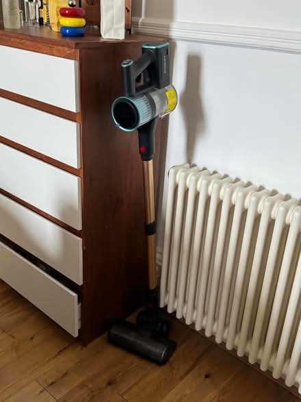 Photo of free Vacuum cleaner/Hoover (Earls court SW5) #2