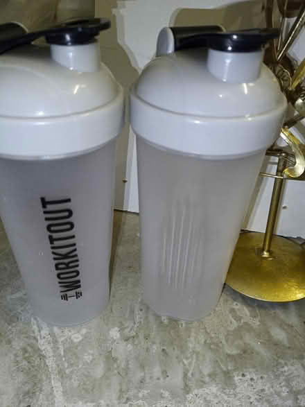 Photo of free White flower, water bottle (Croydon) #3