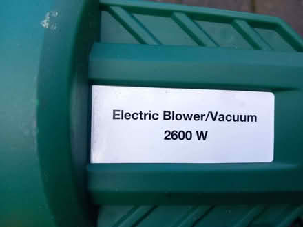 Photo of free leaf blower/sucker (Kenn Road BS21) #1