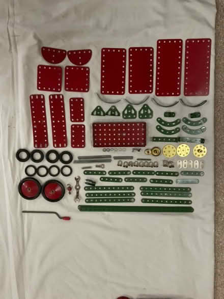 Photo of free Meccano bundle (Covingham SN3) #2