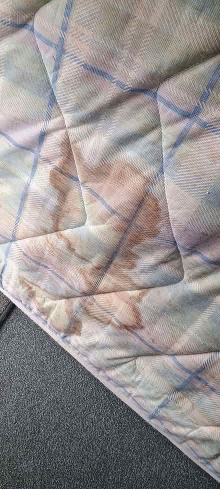 Photo of free Double mattress - Airsprung Bewley Trizone (Wokingham RG40) #4