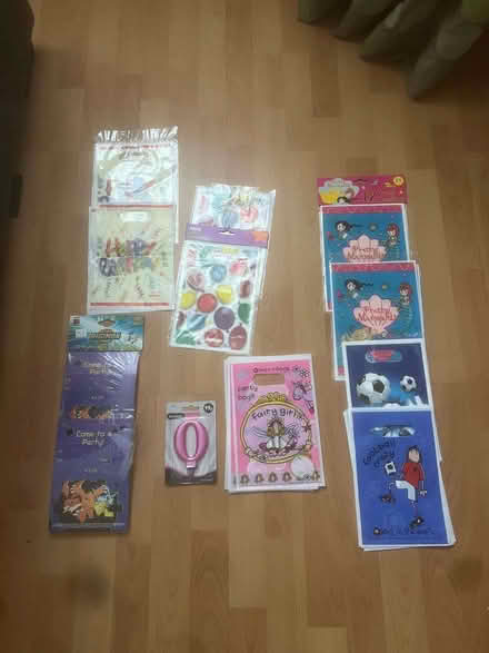 Photo of free party stuffs (Gyle EH12) #1