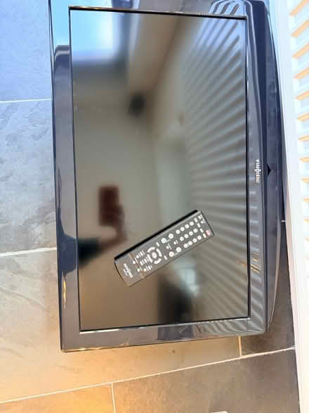 Photo of free 26” tv (Stockwell SW9) #1