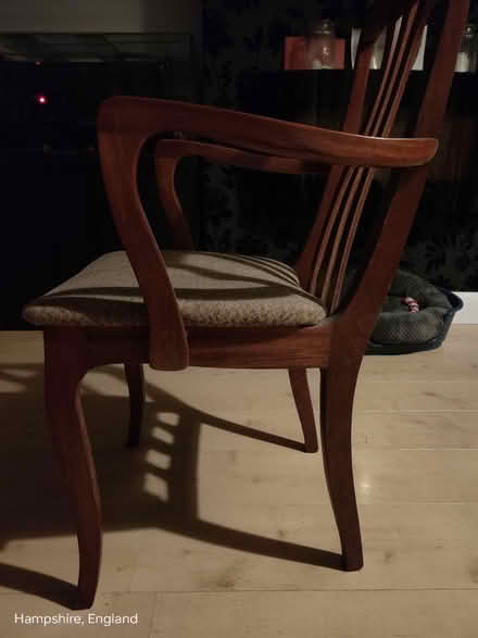 Photo of free Extendable table and chairs (PO15 Fareham) #4