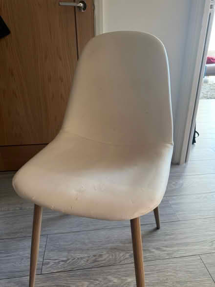 Photo of free Chair (SW11) #1