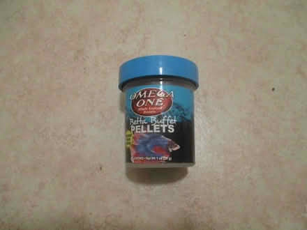 Photo of free beta fish pellet food (casselberry) #1