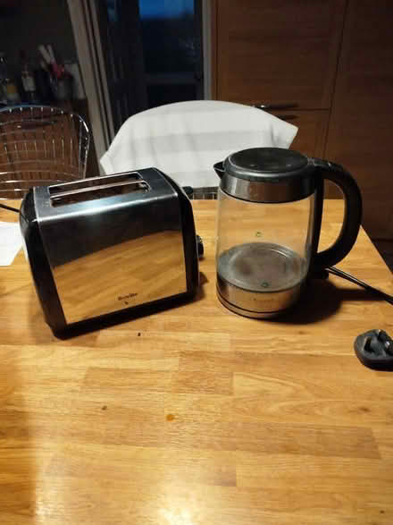 Photo of free Kettle & Toaster (Loose ME15) #1