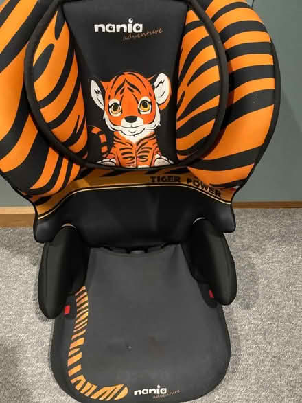 Photo of free Car seat that turns into booster (Leigh woods) #3