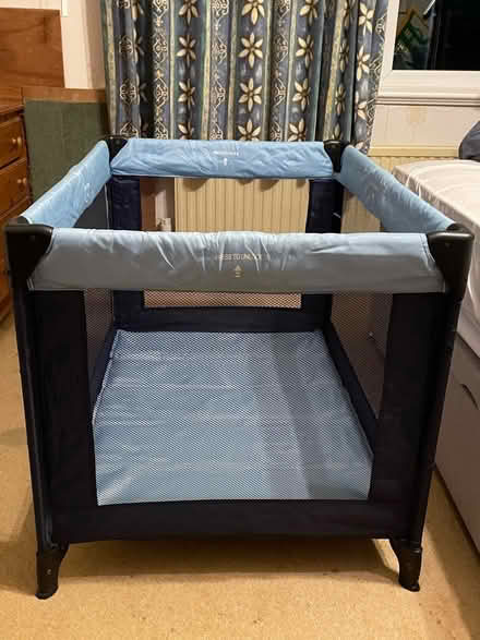 Photo of free Travel cot (Gledhow LS7) #2