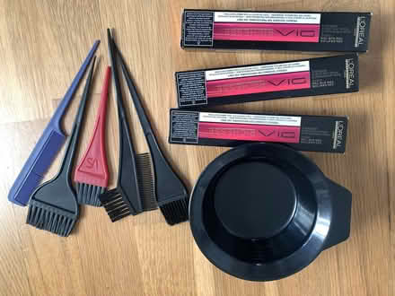 Photo of free Hair toner with hair colour accessories (Croydon centre CR0) #2