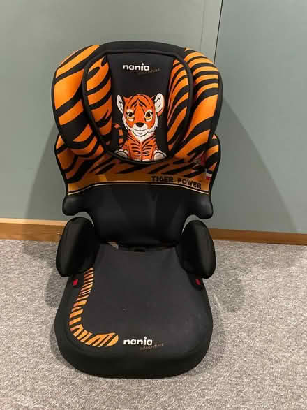 Photo of free Car seat that turns into booster (Leigh woods) #1