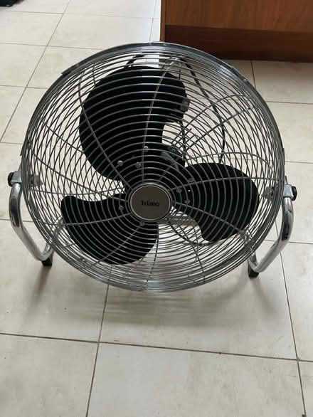 Photo of free Large floor fan (Bath and within 10 miles) #1