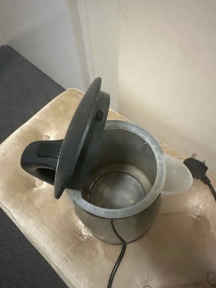 Photo of free Kettle & toaster both working (Southwark. SE15) #3